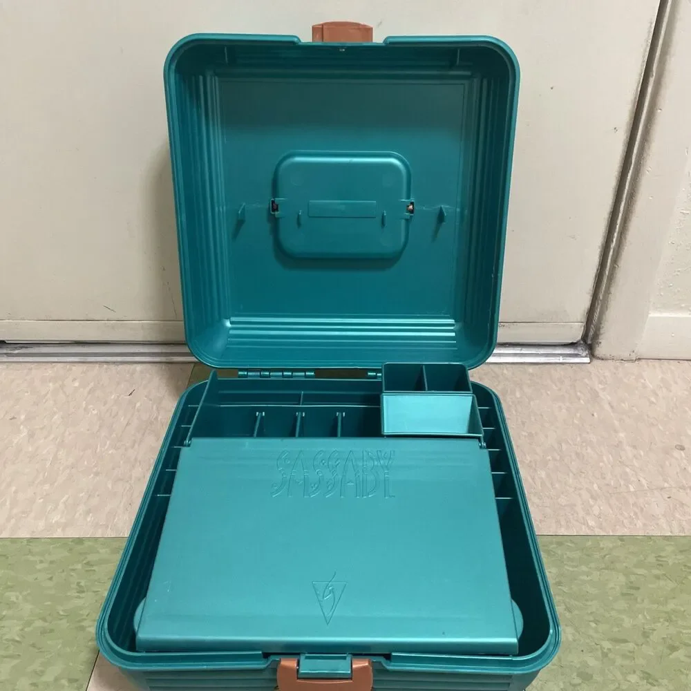 Vtg SASSABY Makeup Case Travel Organizer Model 108 Hard Case GREEN Blue Gold